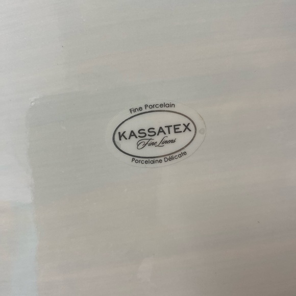 Kassatex Fine Porcelain Cup & Tissue Holder Light sky blue with brown trim - Picture 10 of 11